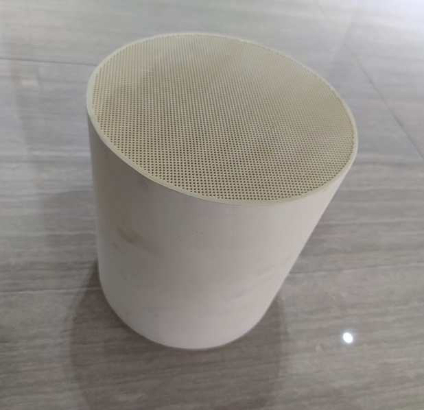 Cordierite Catalyzed Diesel Particulate Filter CDPF 200 300 CPSI