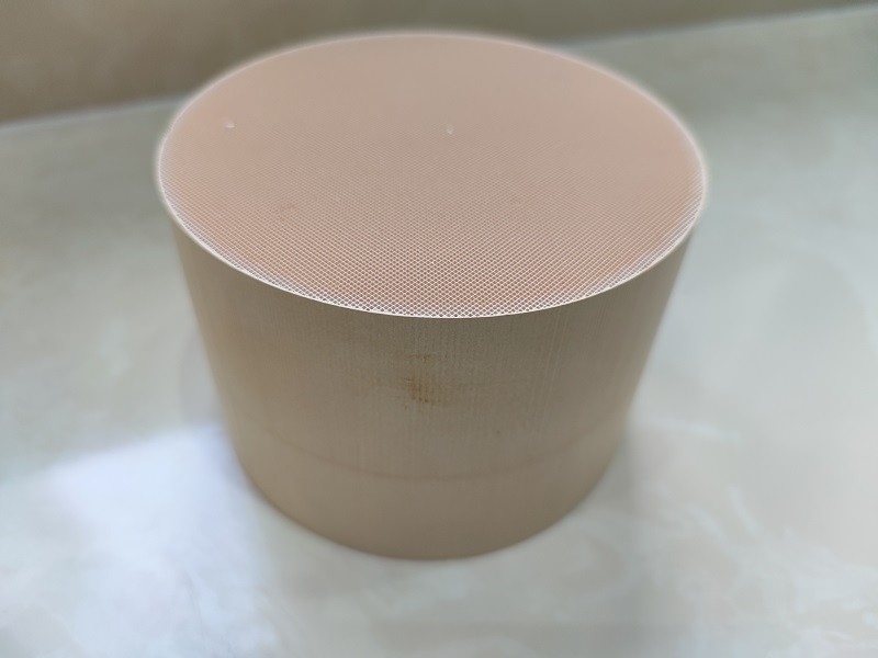 CO THC NOx Auto Gasoline Catalyst Honeycomb Substrates Euro VI